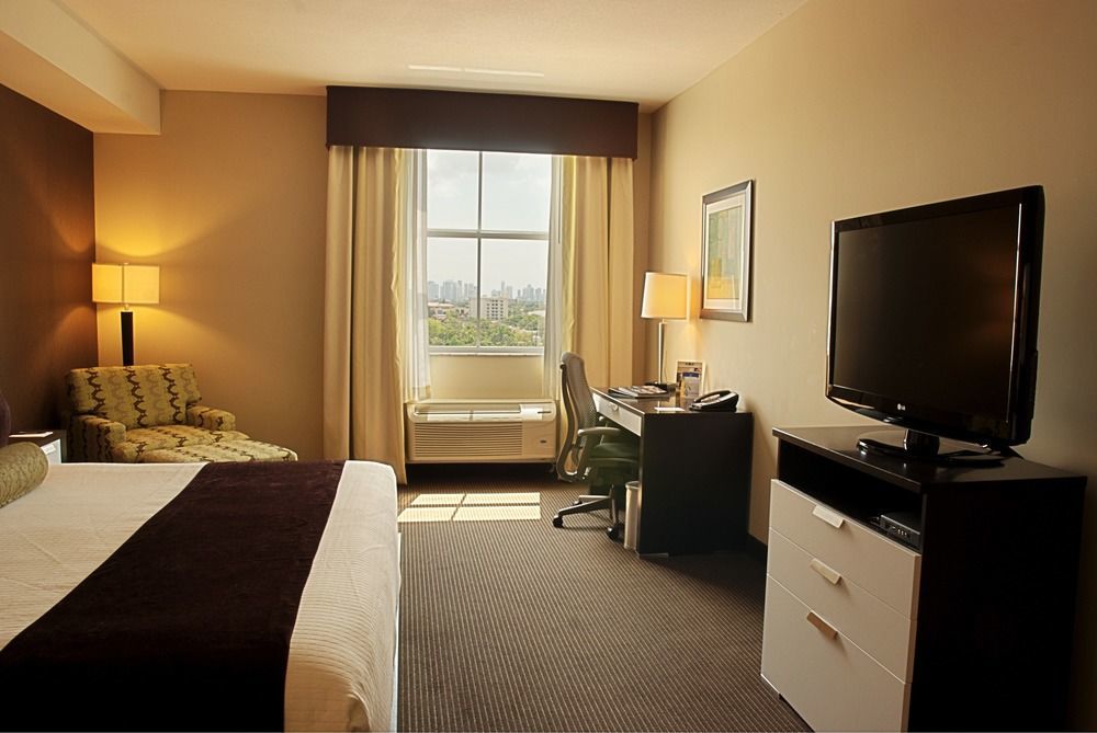 Best Western Plus Miami Intl Airport Hotel & Suites Coral Gables Δωμάτιο φωτογραφία